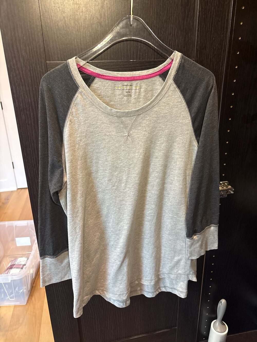 Kenneth Cole Reaction Grey Raglan Long Sleeve Top Size M